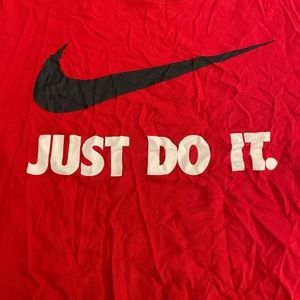 Men’s Nike T-shirt